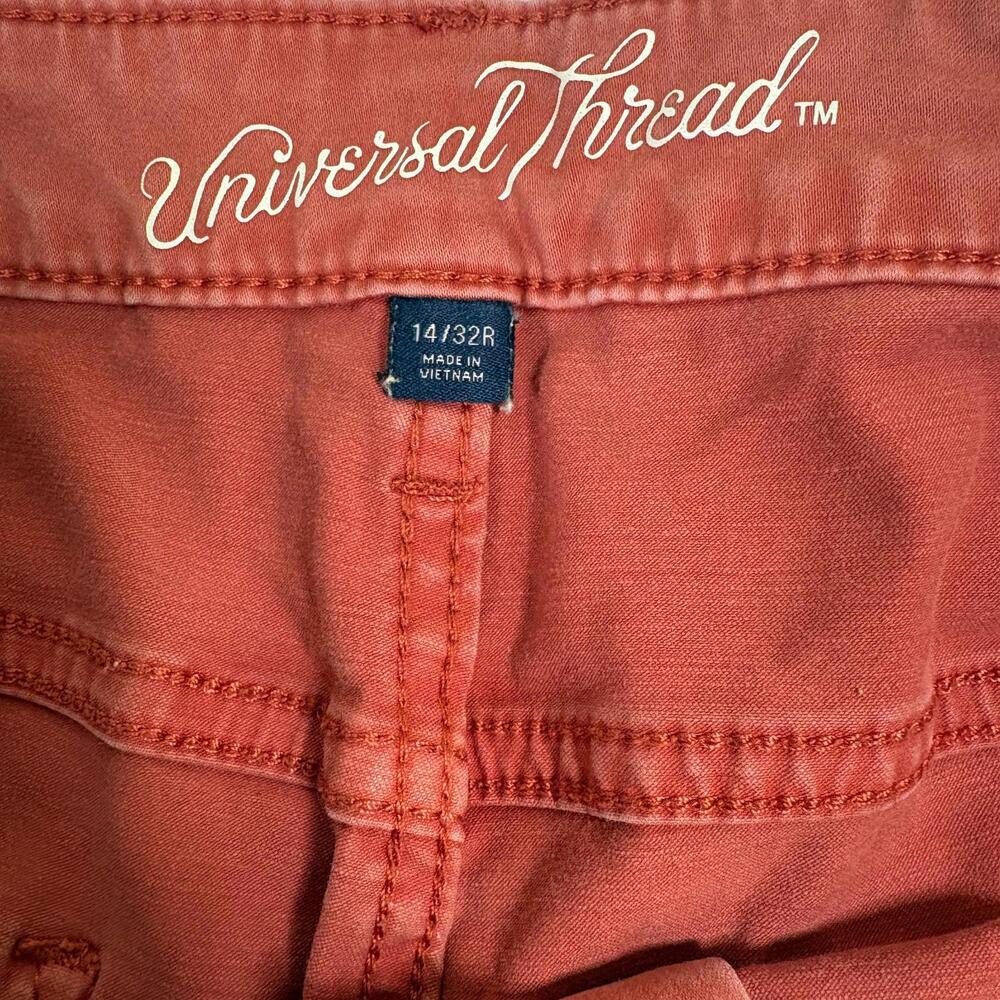 Universal Thread womens jeans 14 32R red mid rise skinny button fly Y2K - Picture 8 of 16